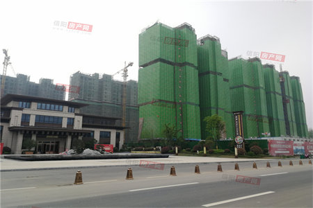 幸福家园精装套二带附房南北通透仅售53万